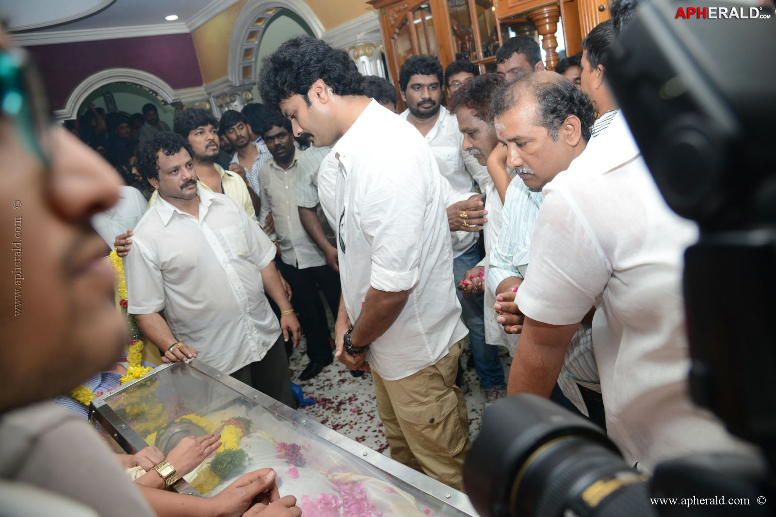 Srihari Condolence Photos 1