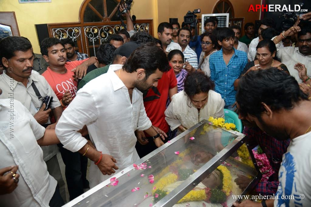 Srihari Condolence Photos 