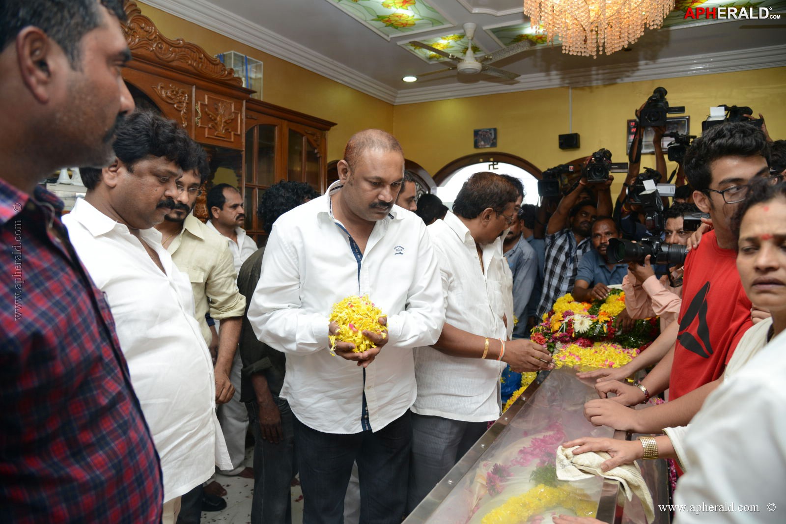 Srihari Condolence Photos 