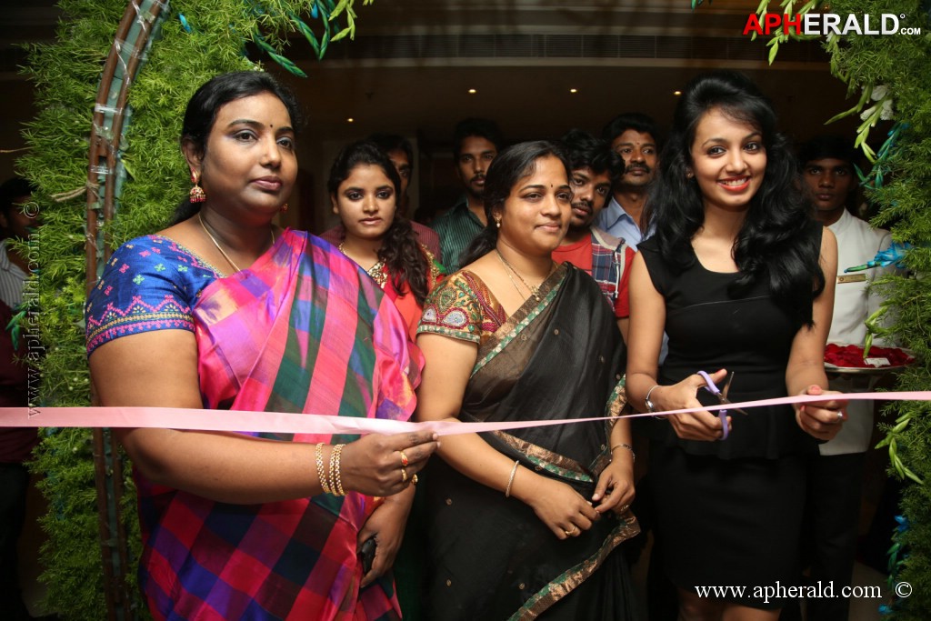 Tejaswi Launches TrenDz Exhibition Cum Sale