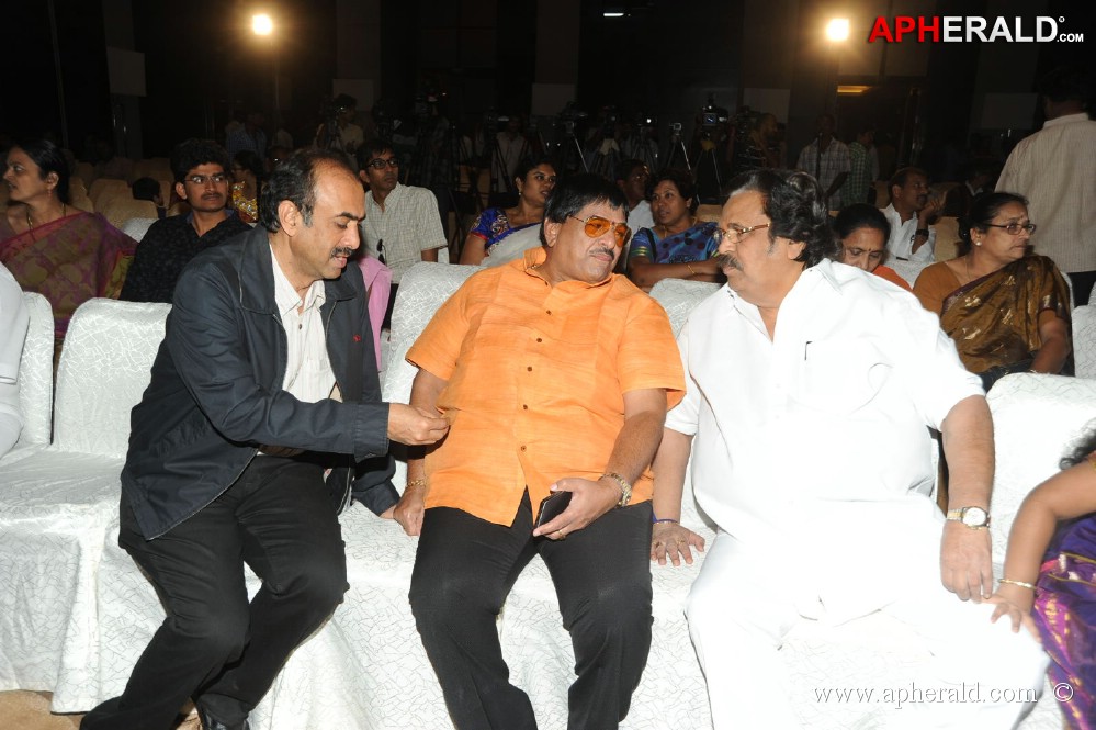 Viswa Vijetha Vijaya Gadha Book launch