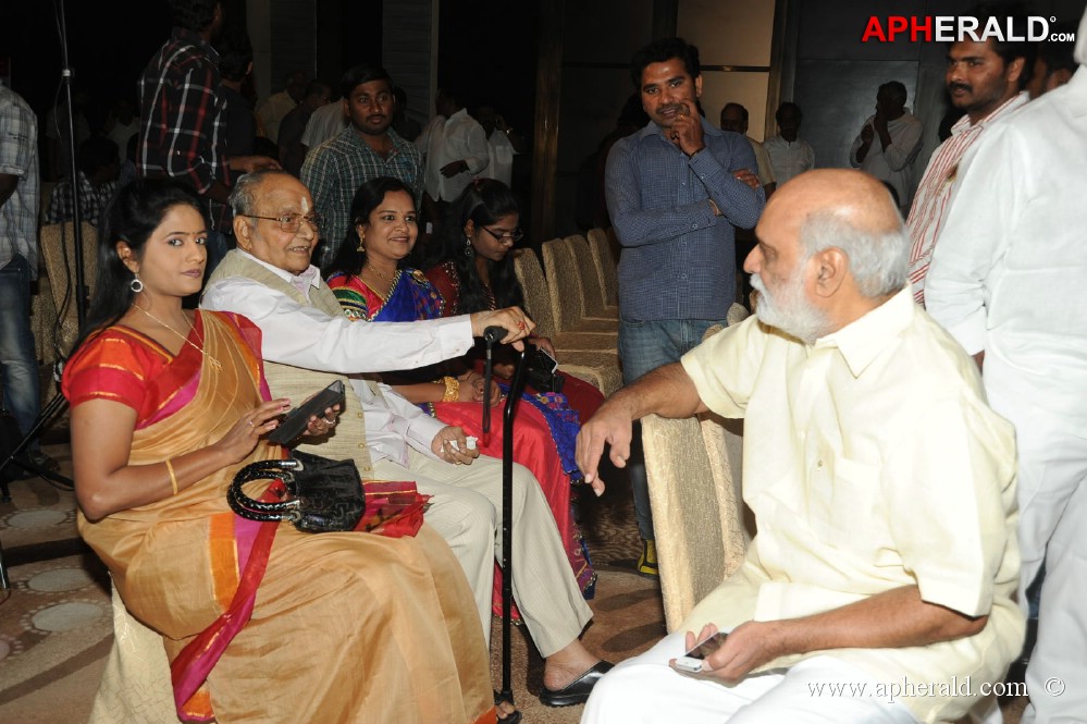 Viswa Vijetha Vijaya Gadha Book launch