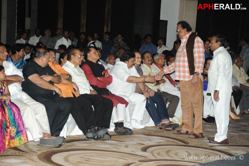 Viswa Vijetha Vijaya Gadha Book launch
