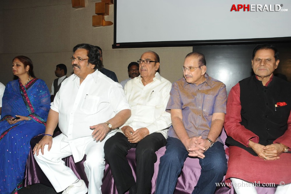 Viswa Vijetha Vijaya Gadha Book launch