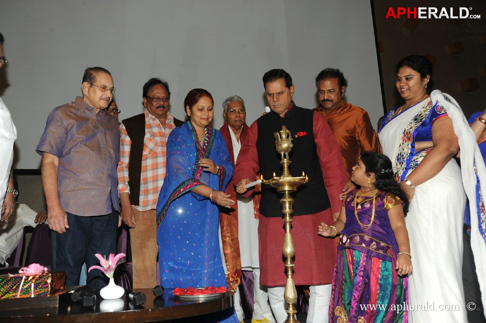 Viswa Vijetha Vijaya Gadha Book launch