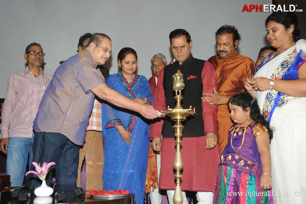 Viswa Vijetha Vijaya Gadha Book launch