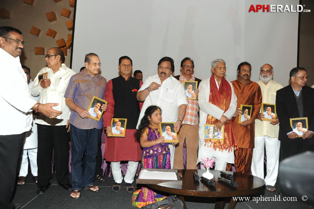 Viswa Vijetha Vijaya Gadha Book launch