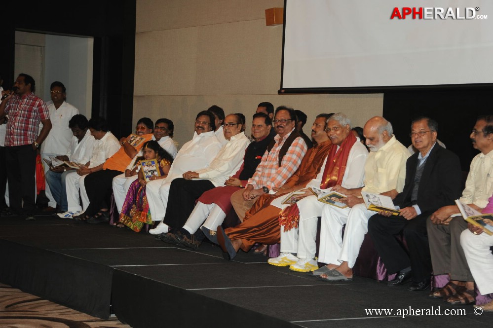 Viswa Vijetha Vijaya Gadha Book launch