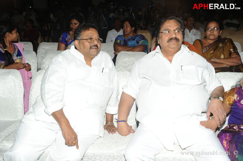 Viswa Vijetha Vijaya Gadha Book launch