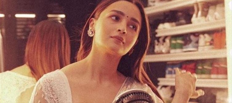 Alia Bhatt luxurious walk closet and dressing room