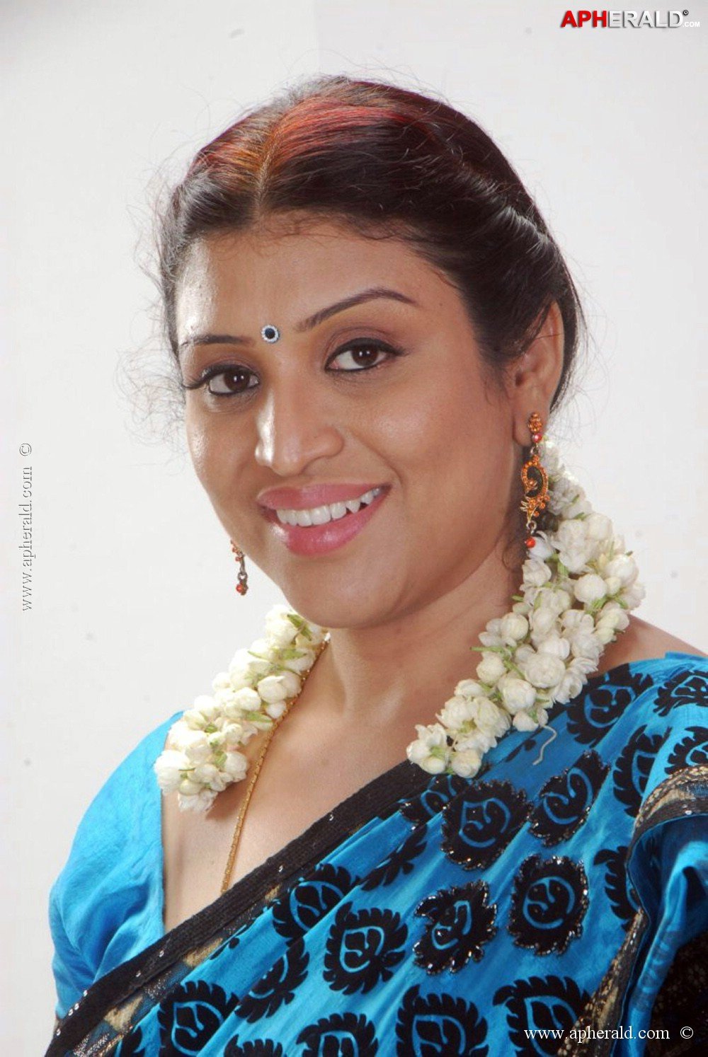 Actress Uma Spicy Pics