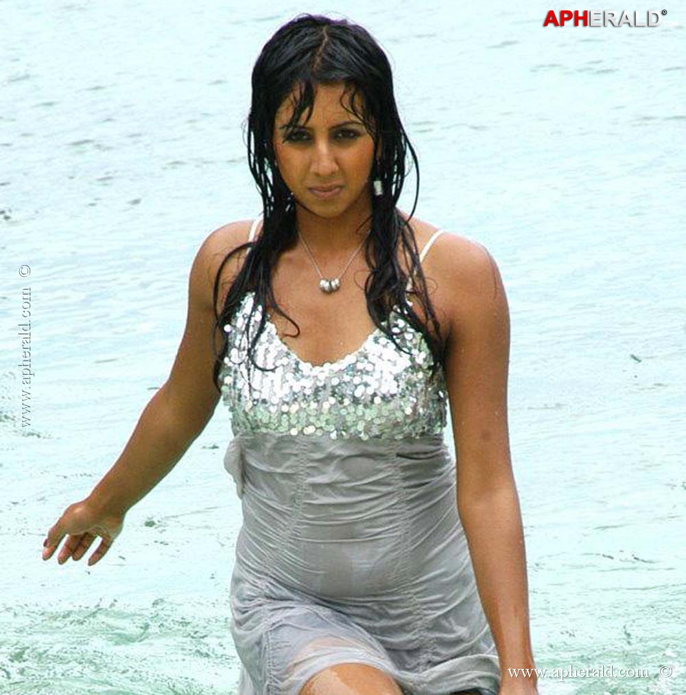 Actress in Beach Collections