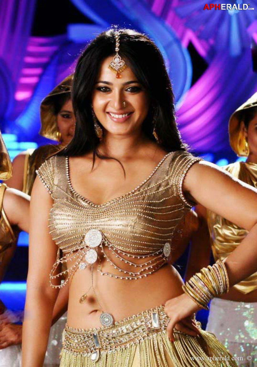 Anushka Latest Hot Navel Images