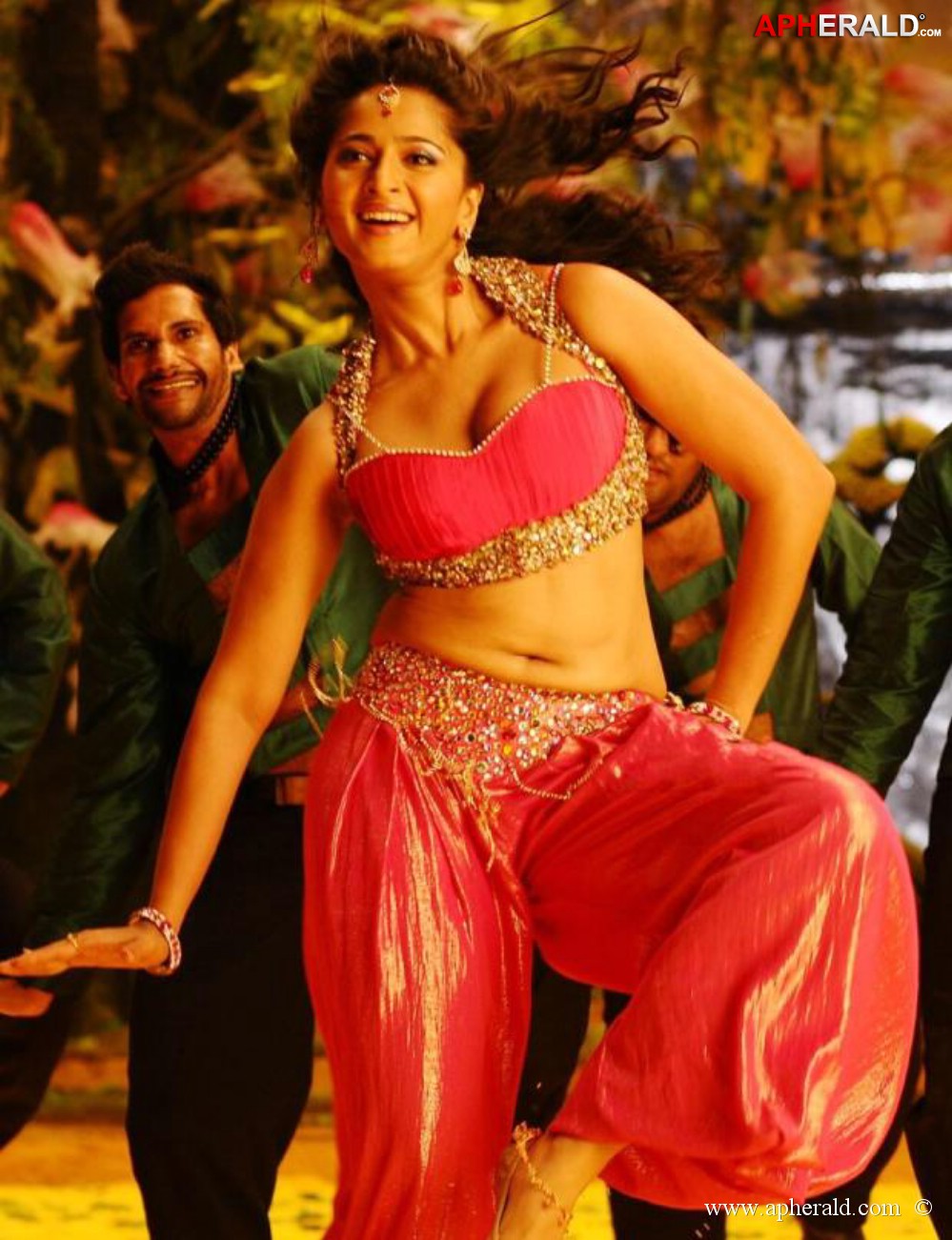 anushka shetty hot Navel Pictures