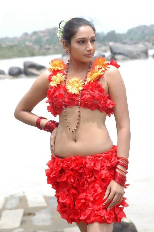 Divyaa Dwivedi Latest Hot Pics