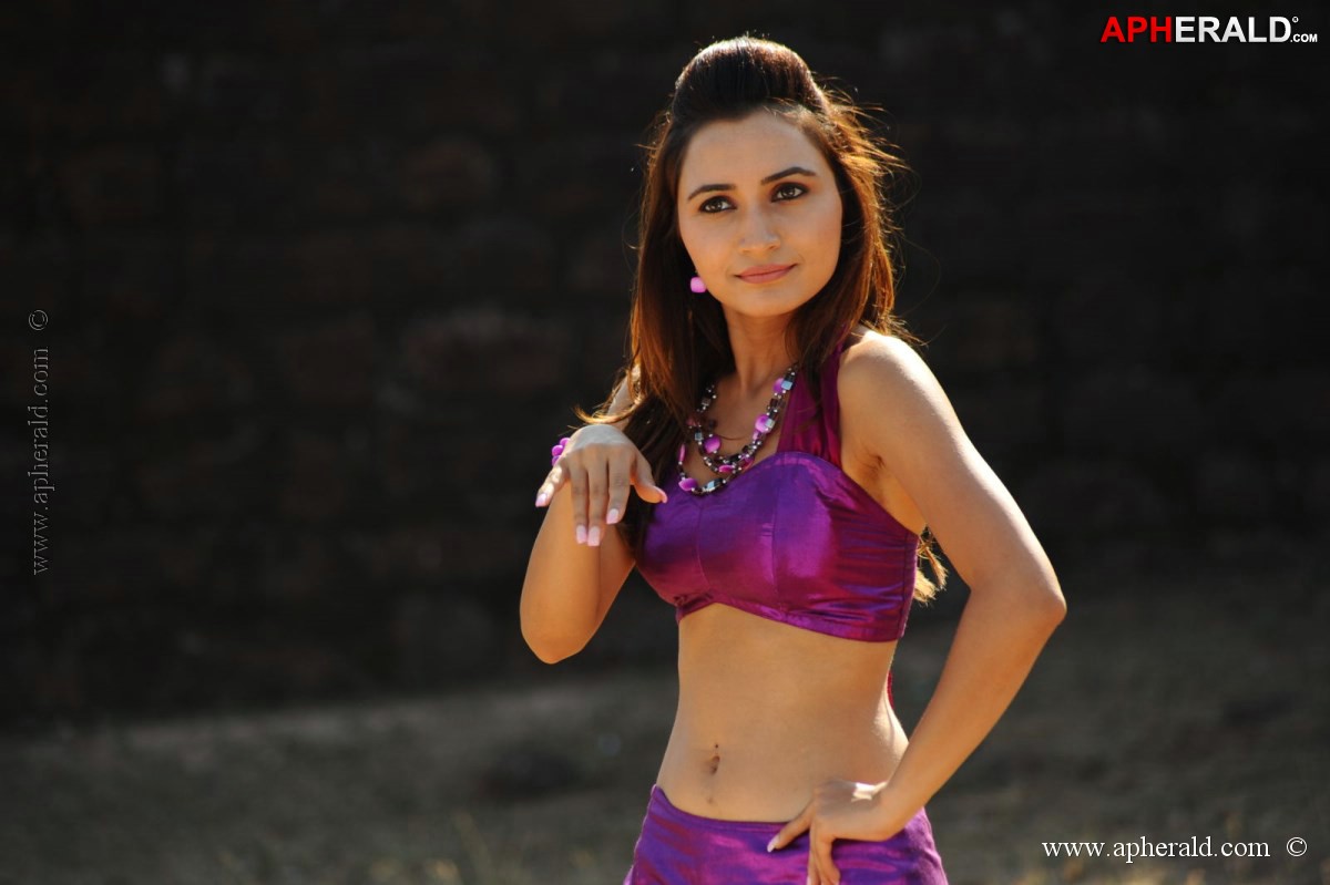 Druthi Hot Stills