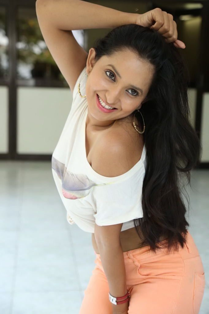 Ishika Singh New Spicy Stills