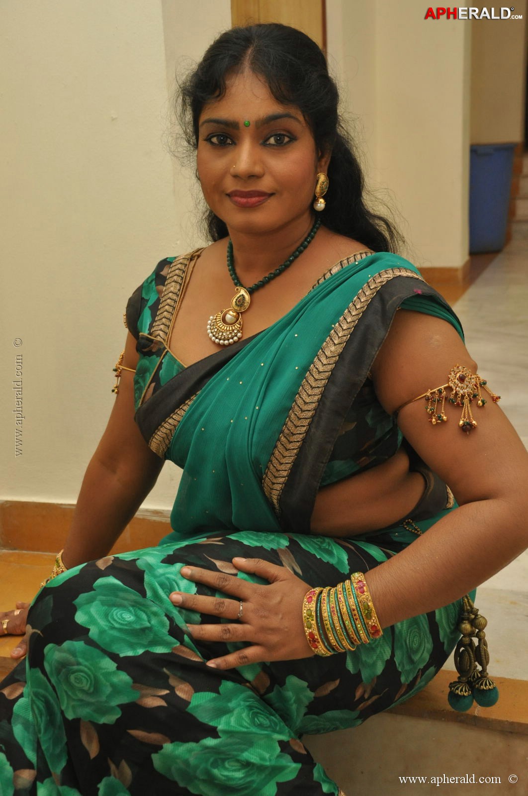 jayavani hot pics