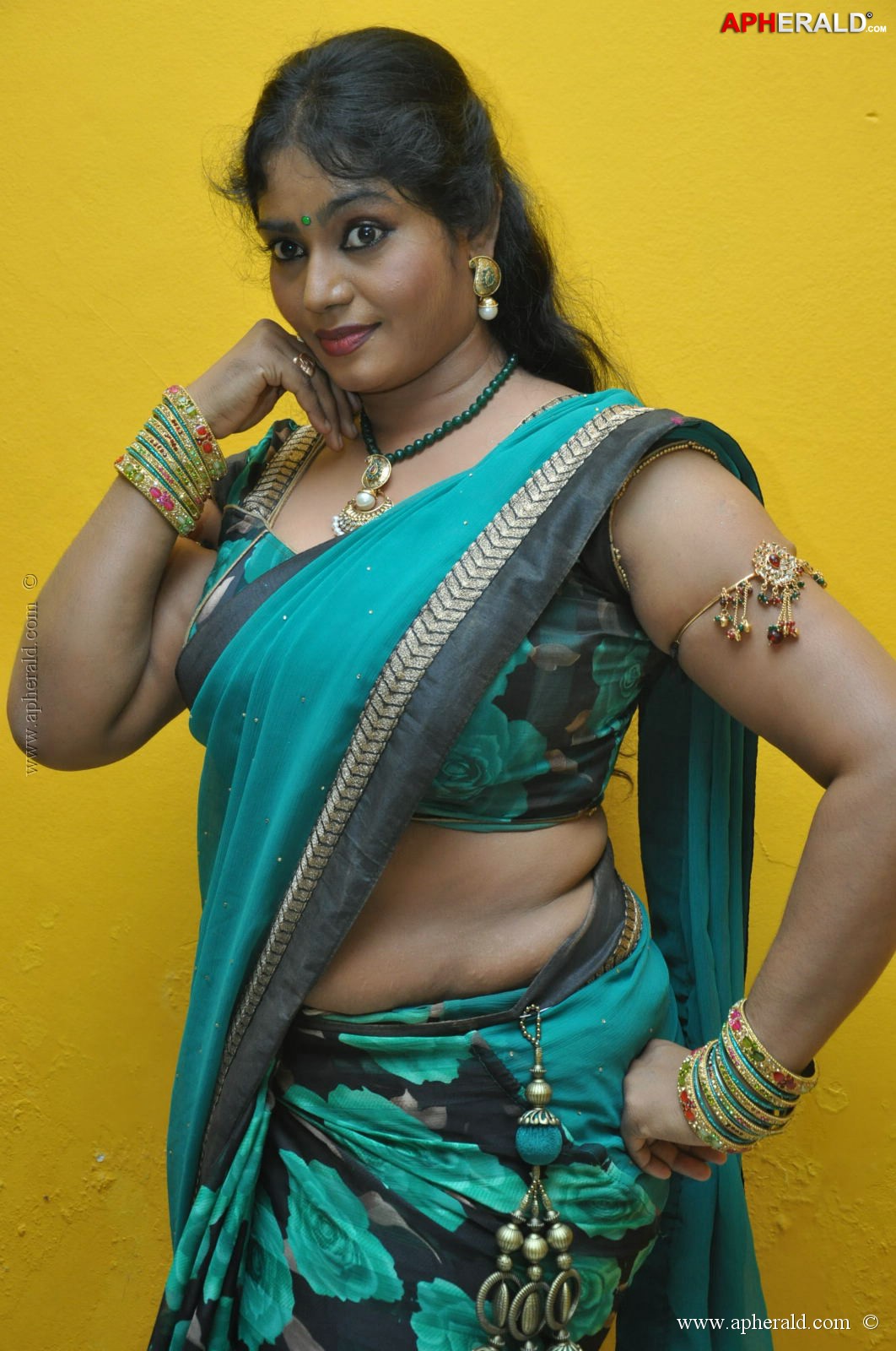 jayavani hot pics