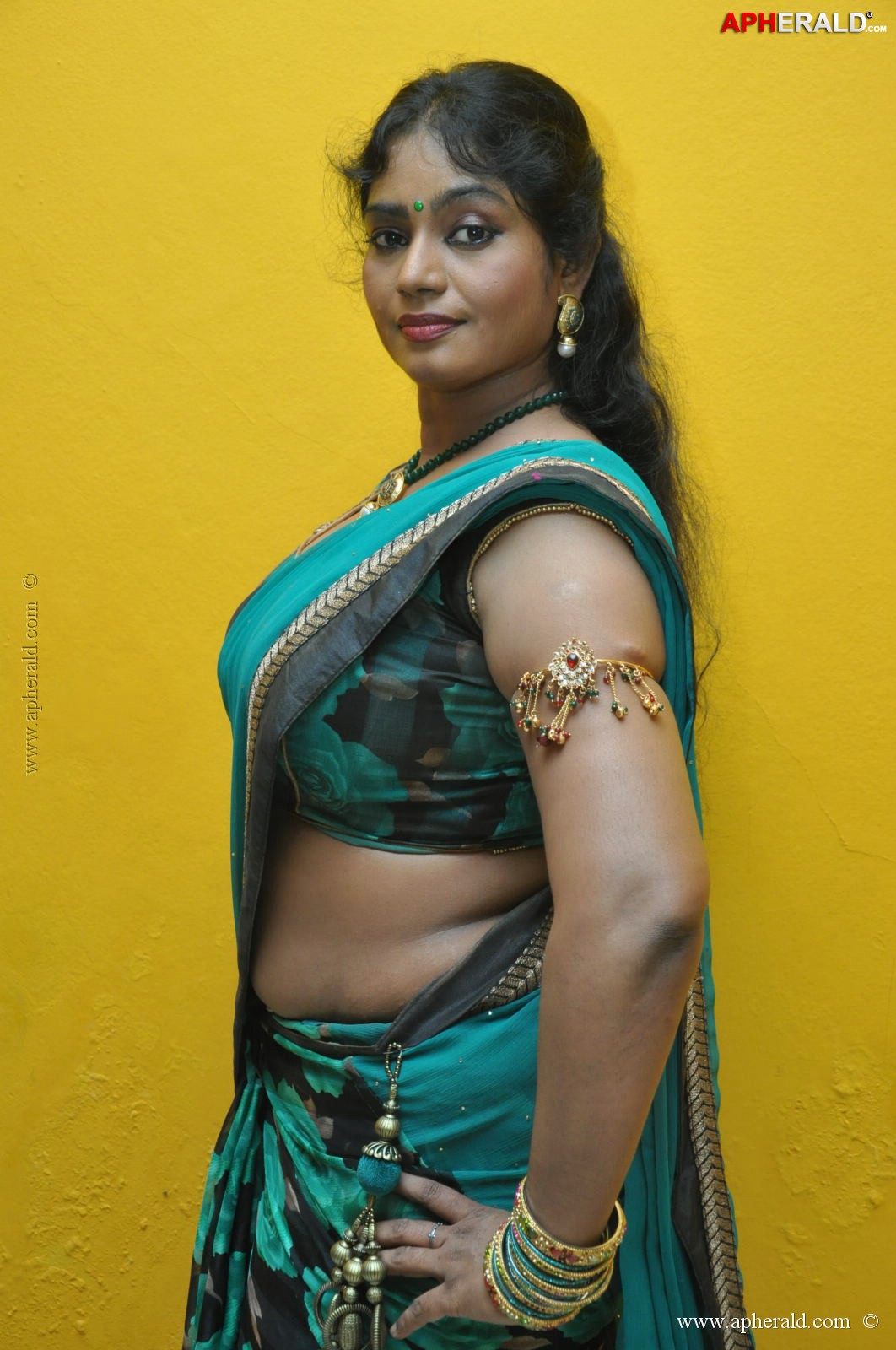 jayavani hot pics