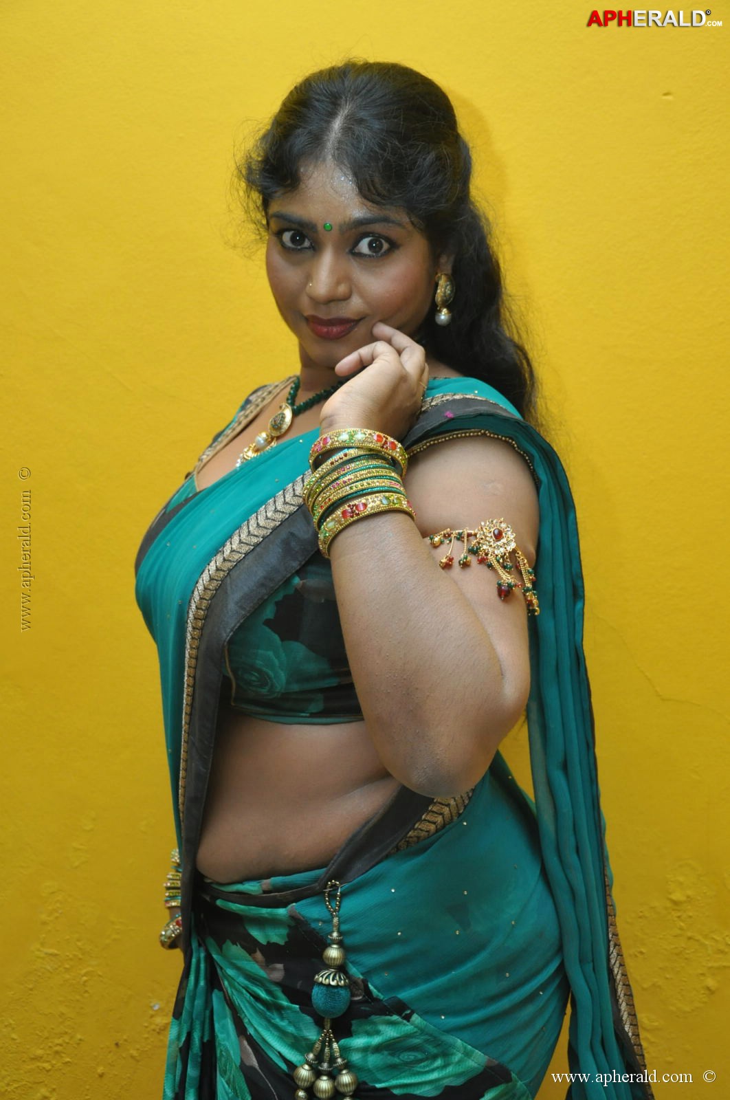 jayavani hot pics