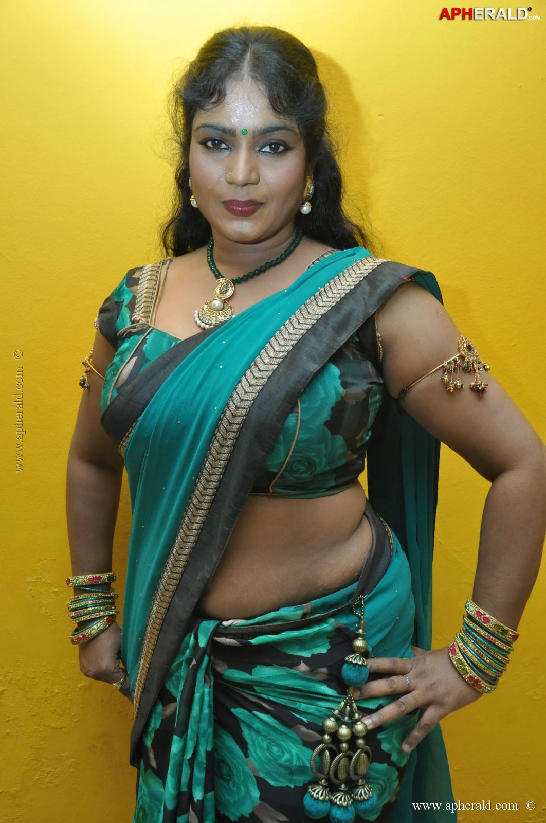 jayavani hot pics