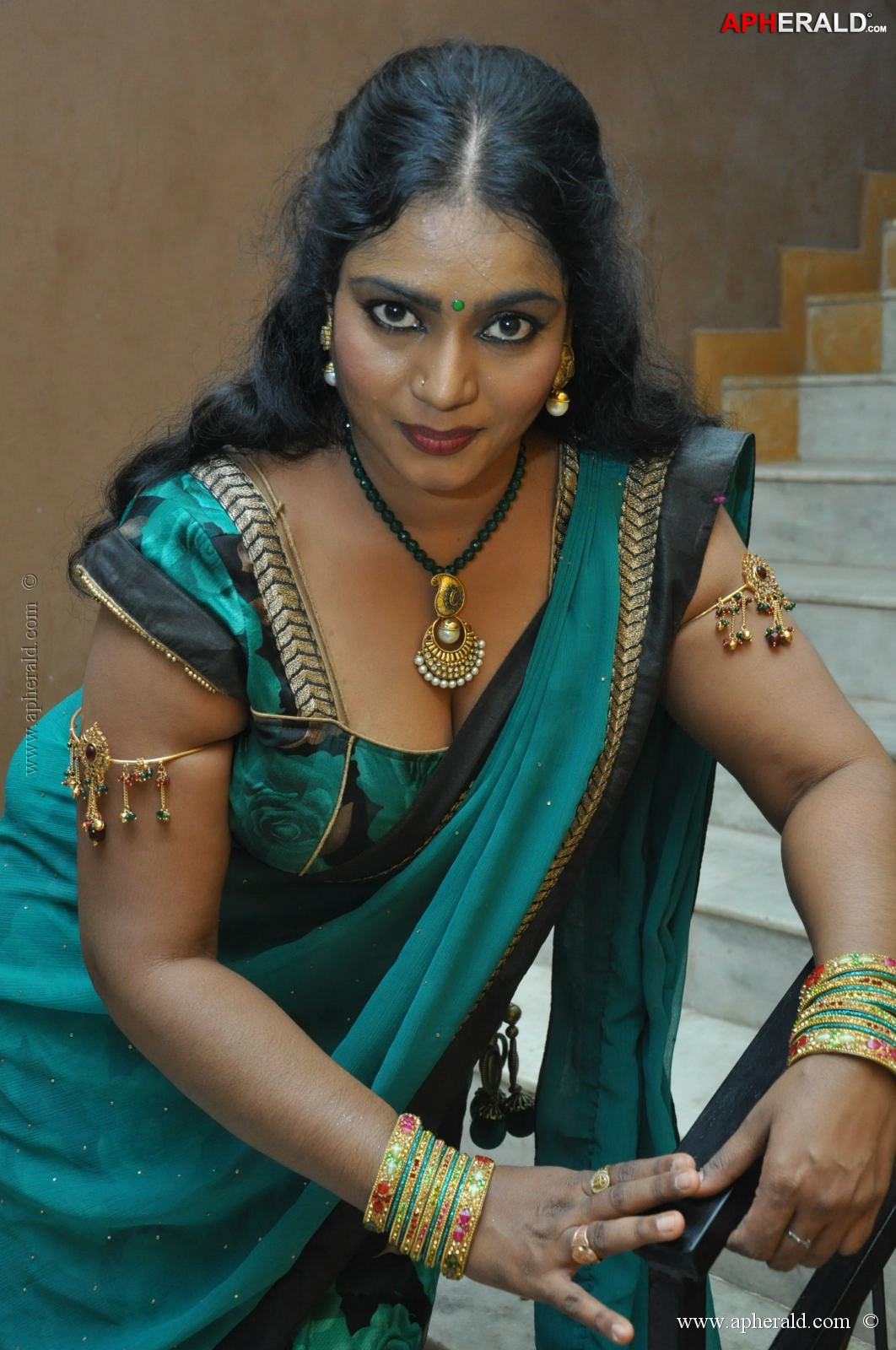 jayavani hot pics