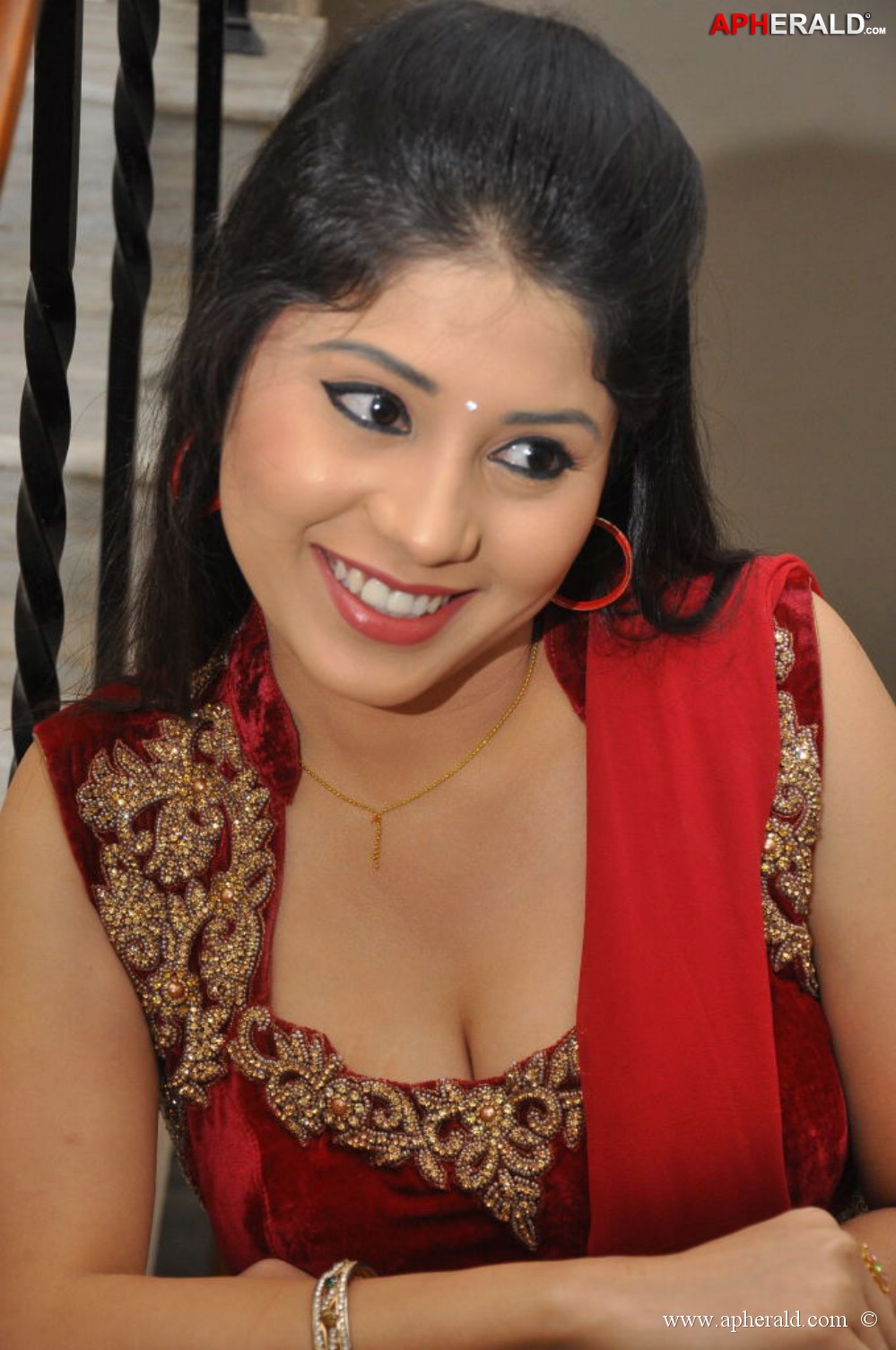 Jiya Hot Photos