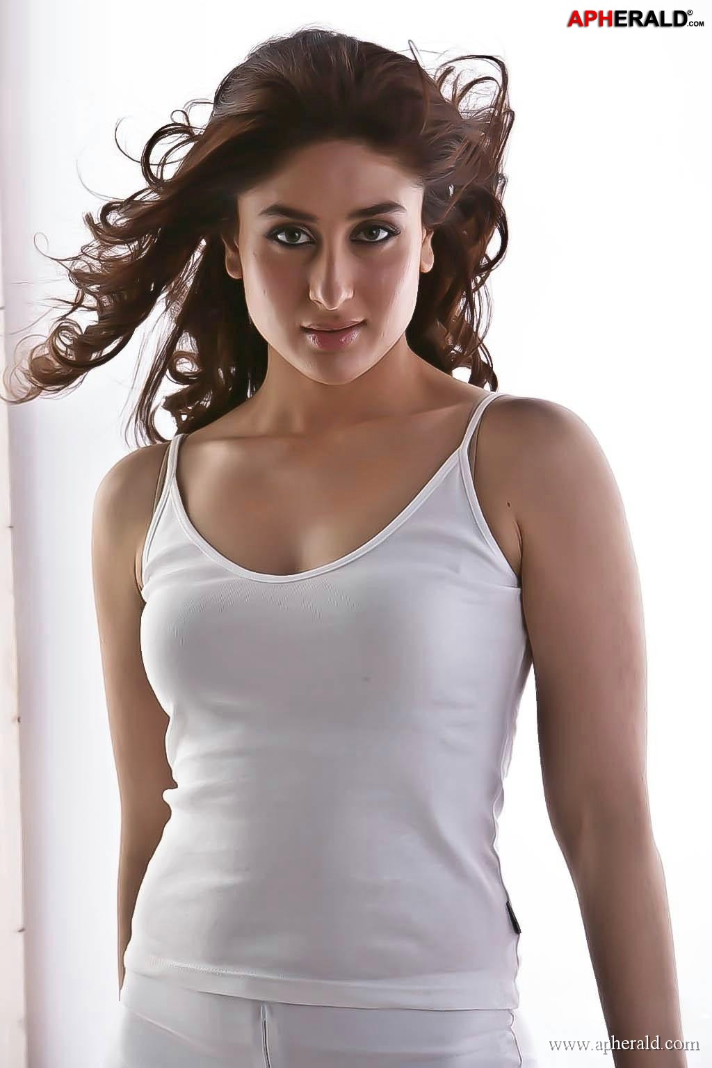 Kareena Kapoor Hot Pics