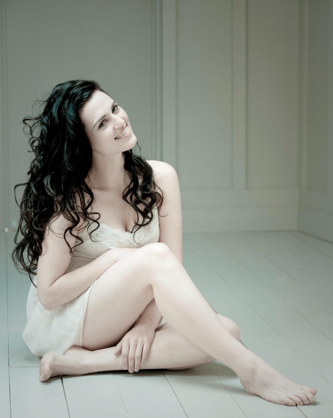 Katie Mcgrath Latest Spicy Photoshoot