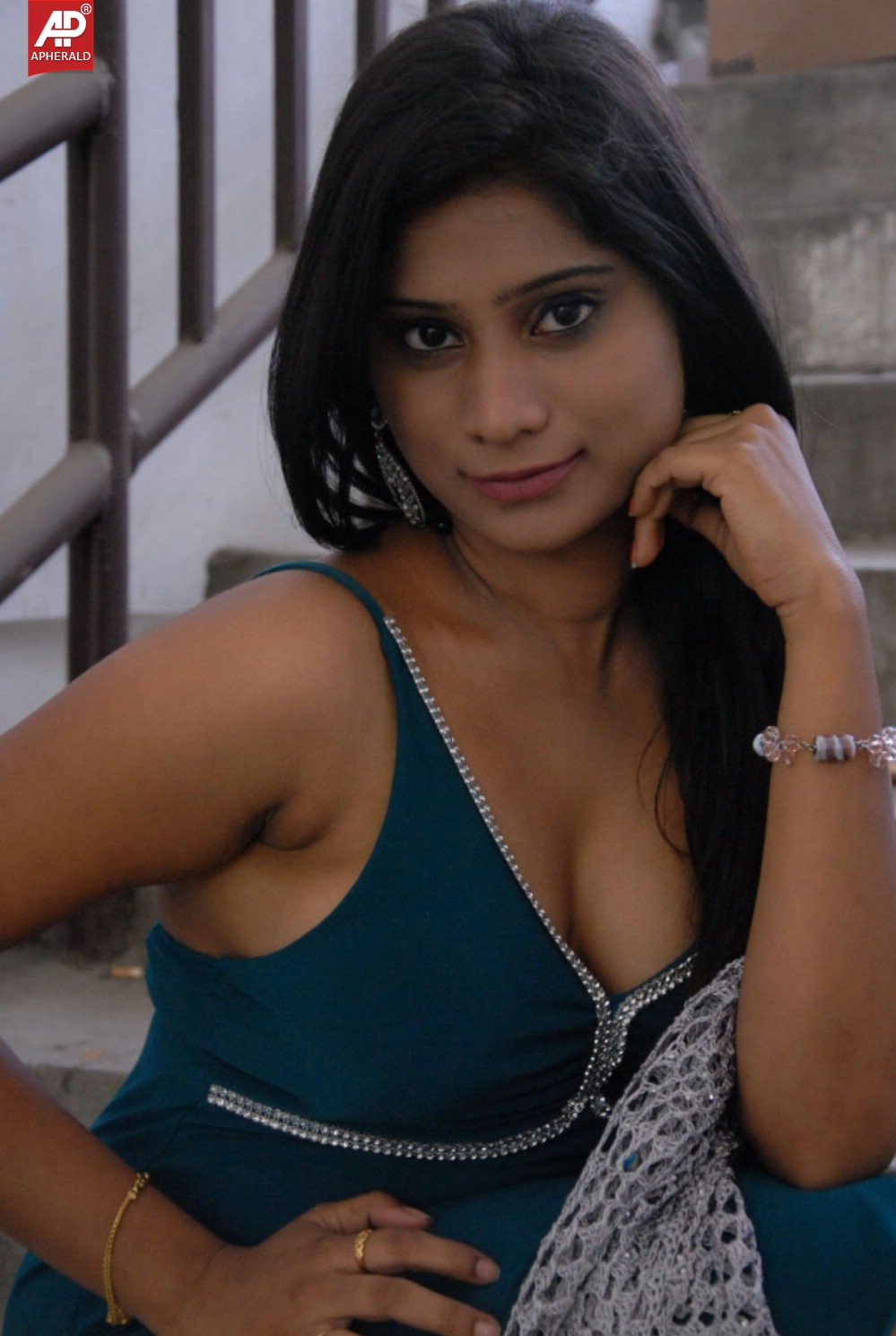 Latest Hot Actress Photos