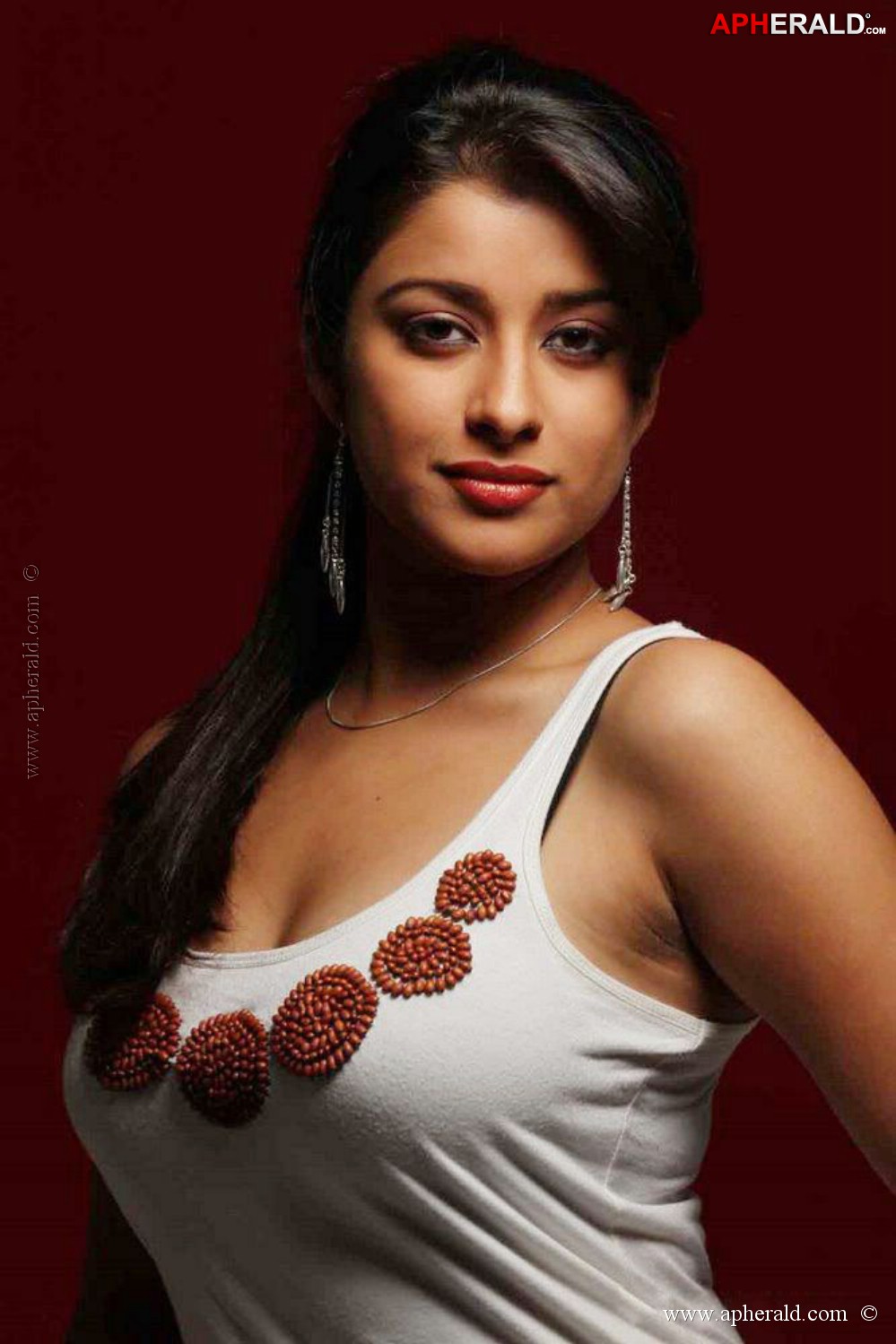 Madhurima Hot Navel Photos