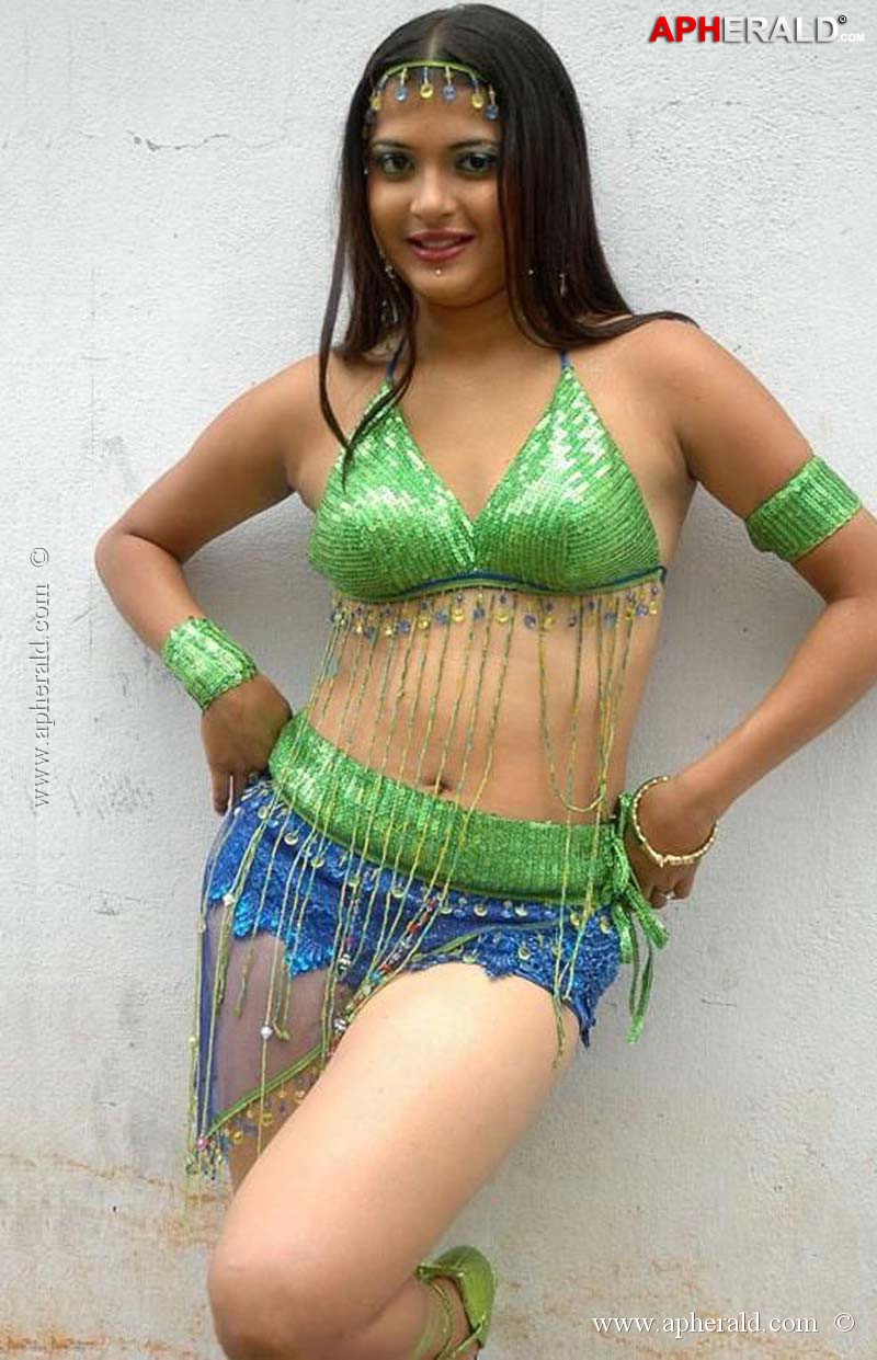 Nicole Hot Photos