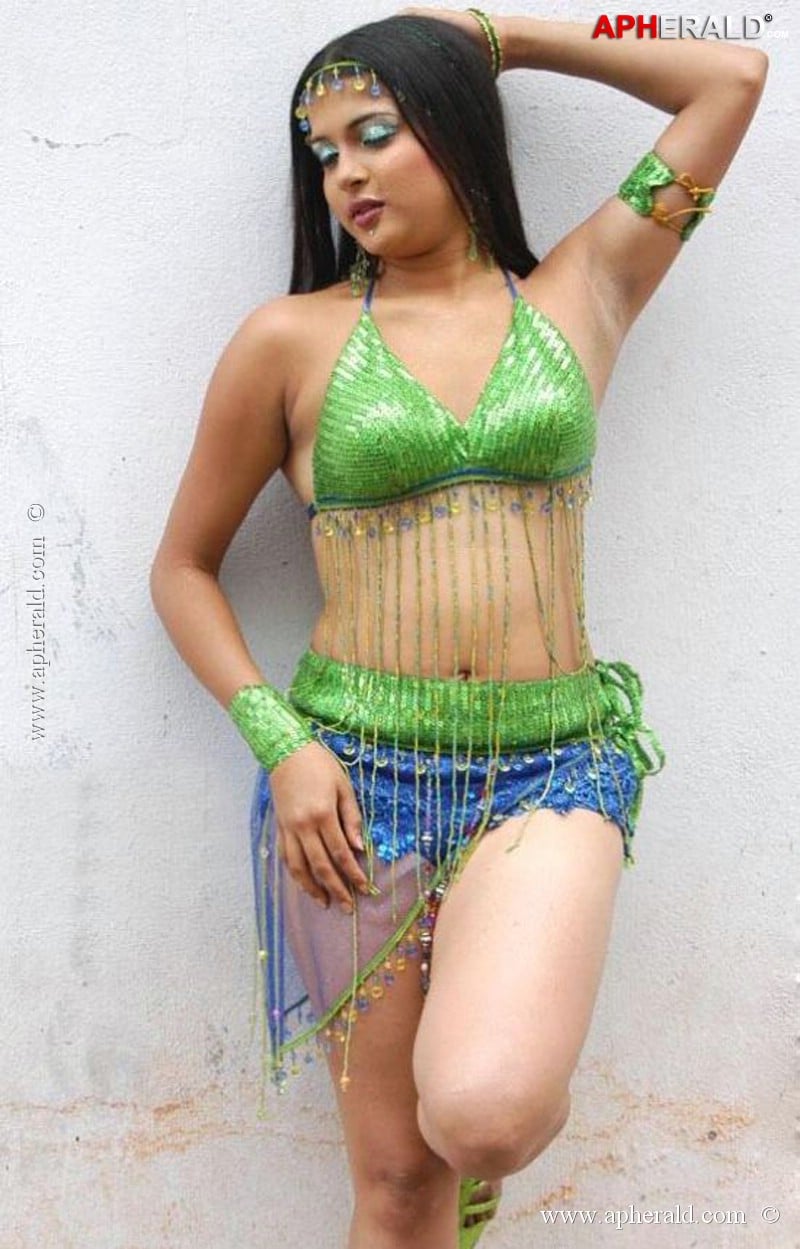 Nicole Hot Photos