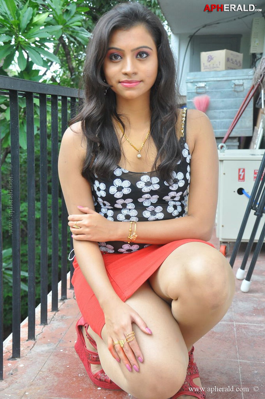 Priya Spicy Photos