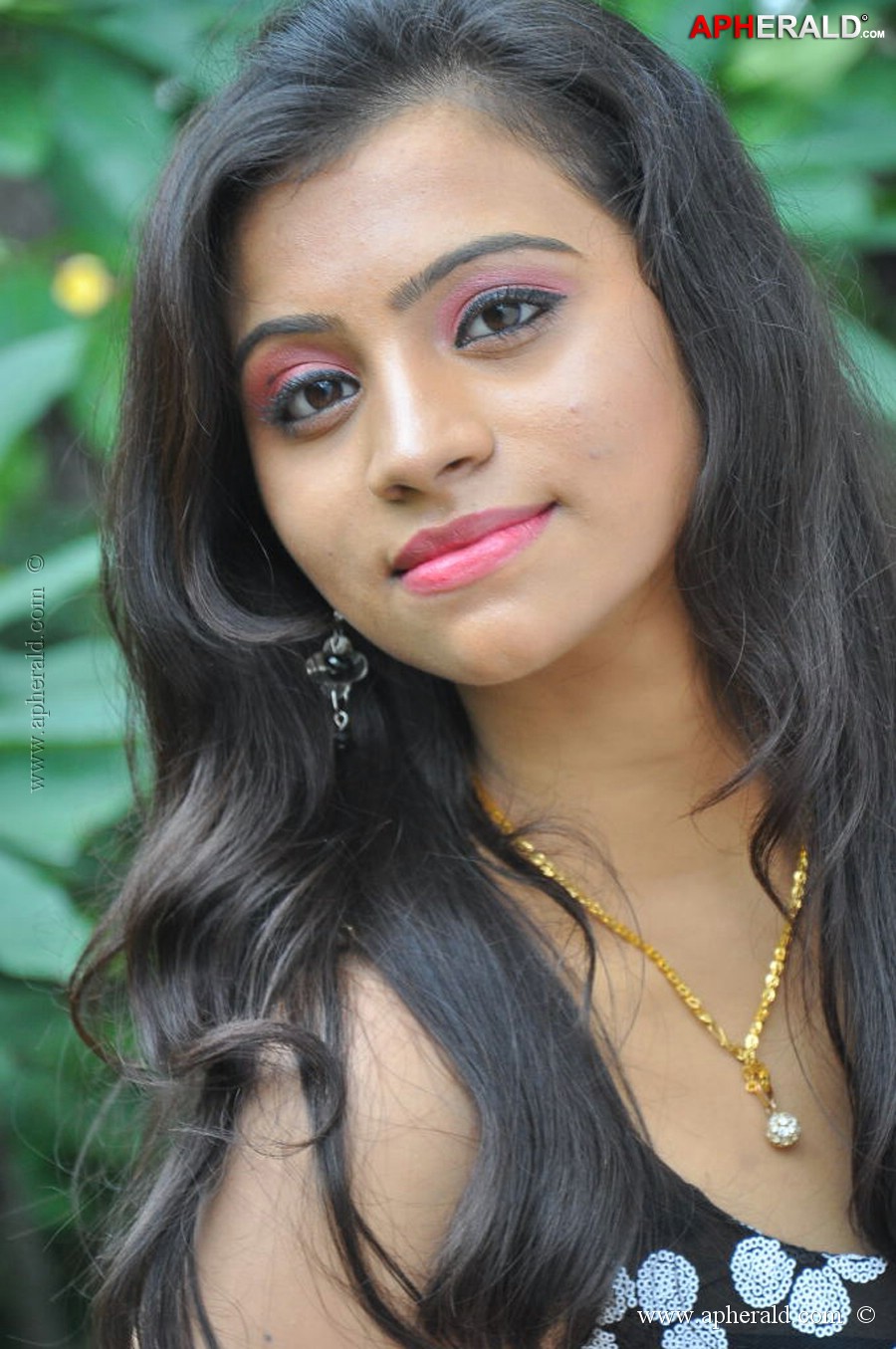 Priya Spicy Photos