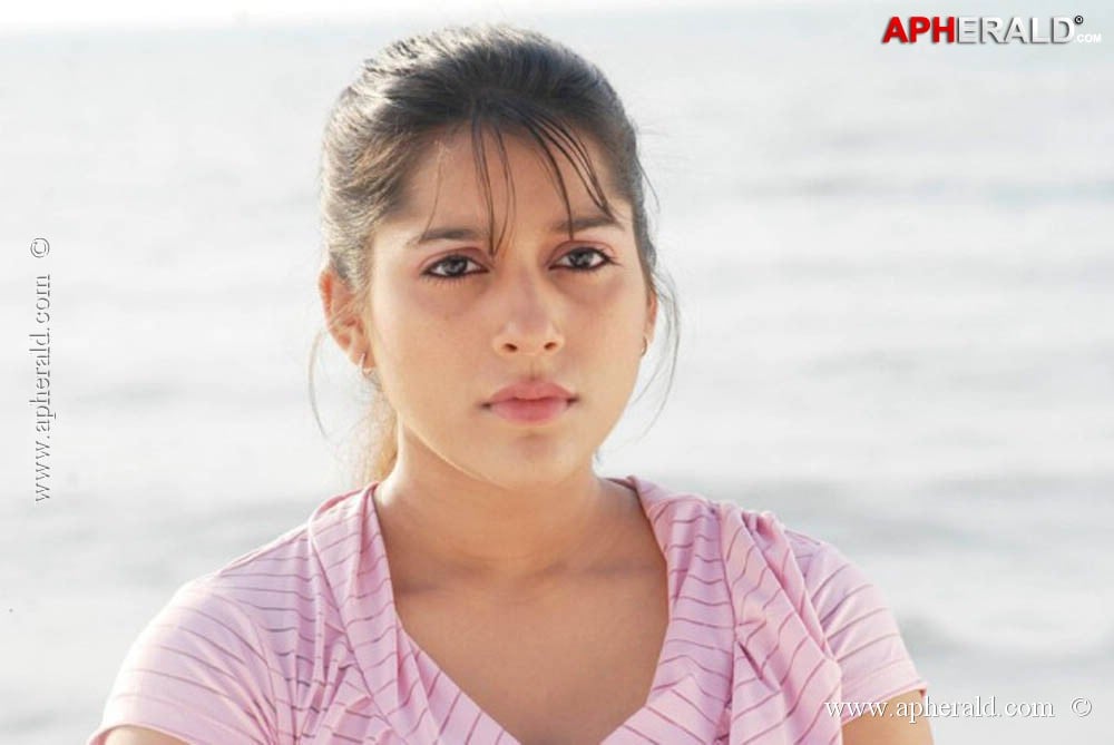 Rashmi Gautam hot stills