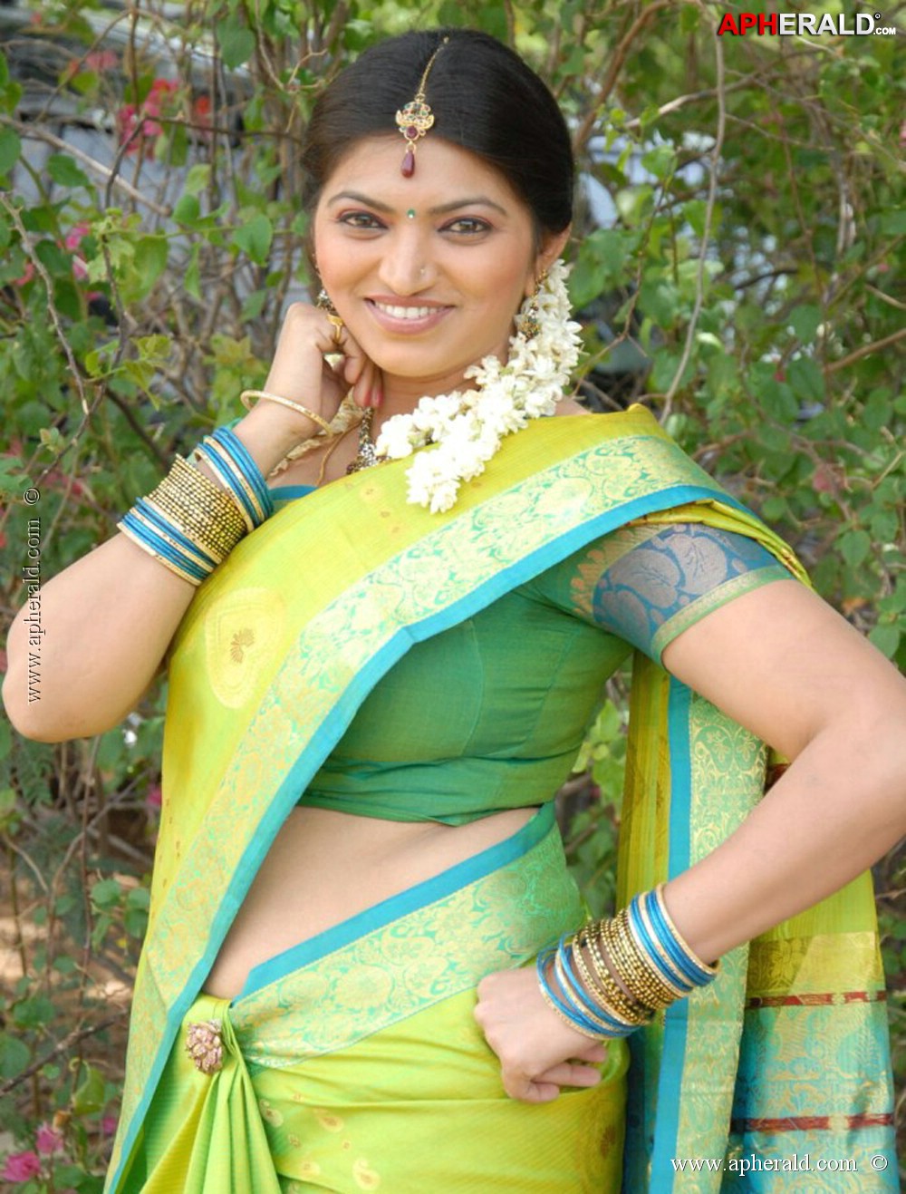 Telugu Actress Hot Photos