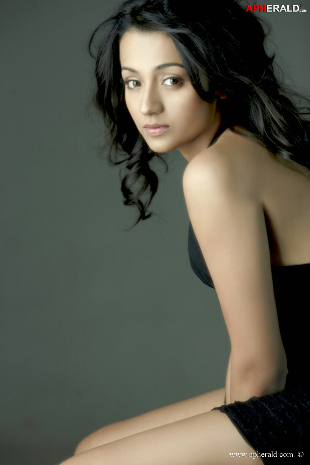 Trisha Hot Maxim Pics