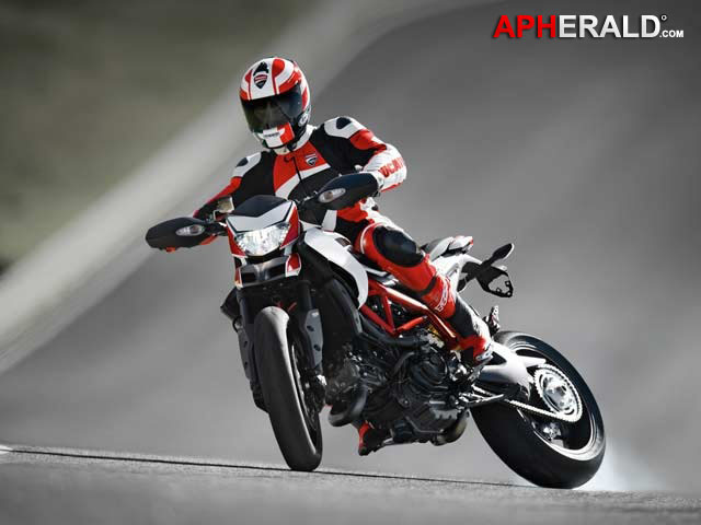 2013 Ducati Hypermotard SP