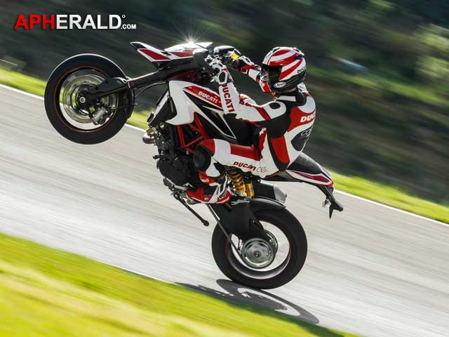 2013 Ducati Hypermotard SP