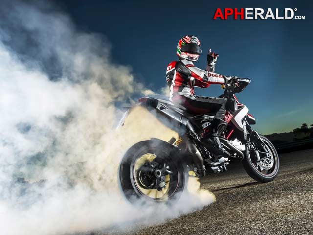 2013 Ducati Hypermotard SP