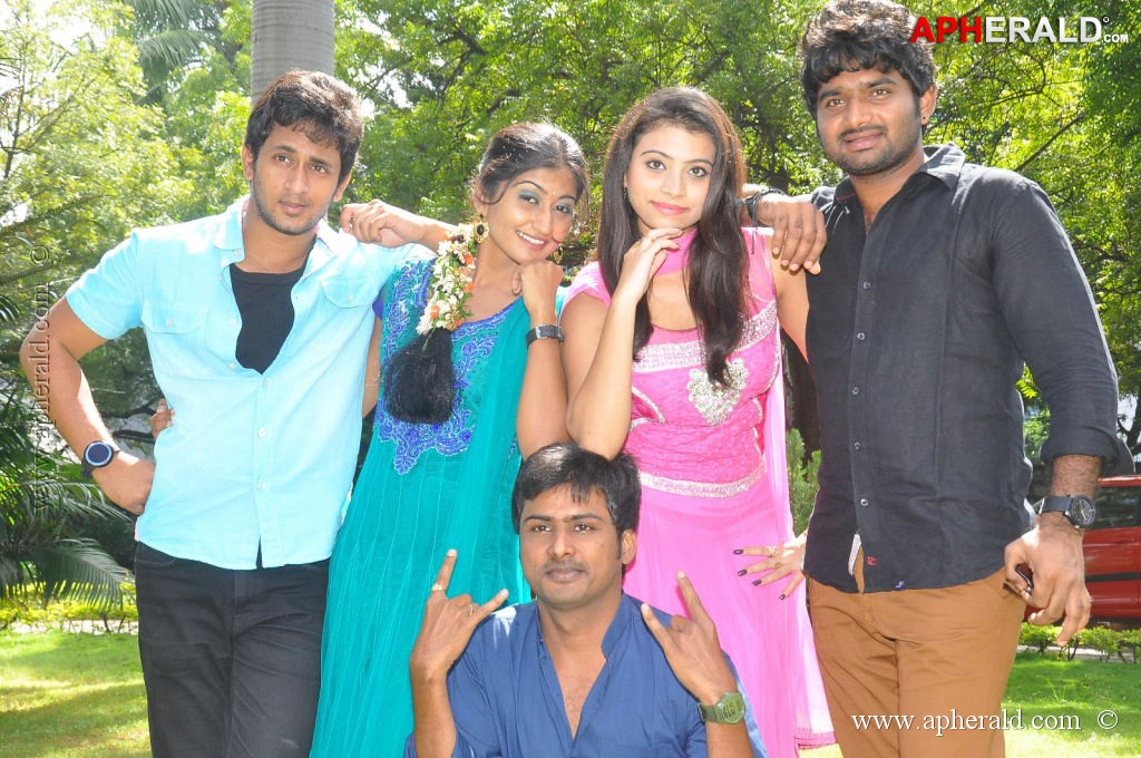 Adi Lekka Movie Stills