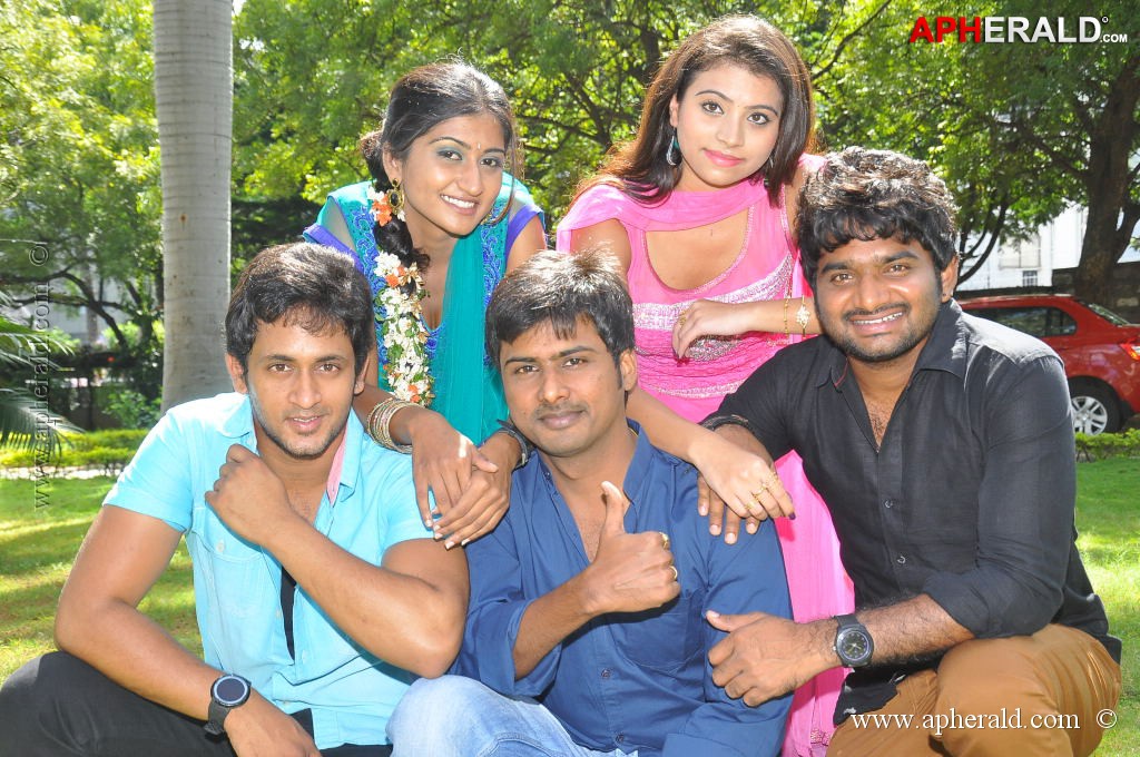 Adi Lekka Movie Stills