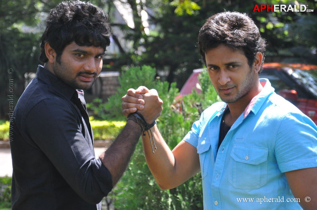 Adi Lekka Movie Stills