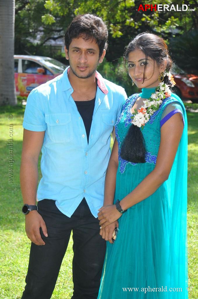 Adi Lekka Movie Stills