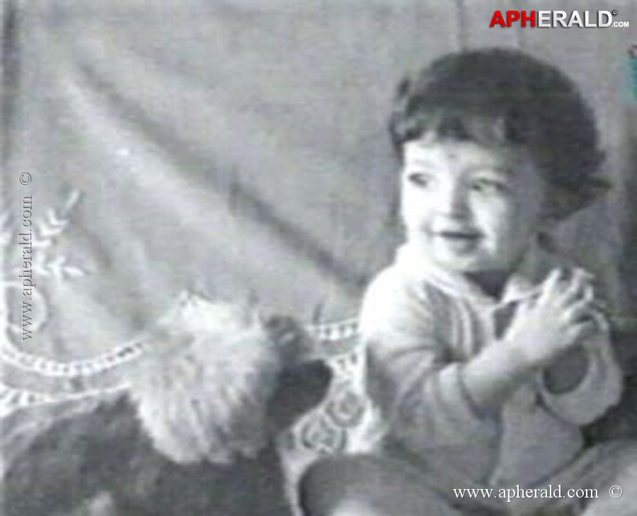 Aishwarya Rai Childhood Pics