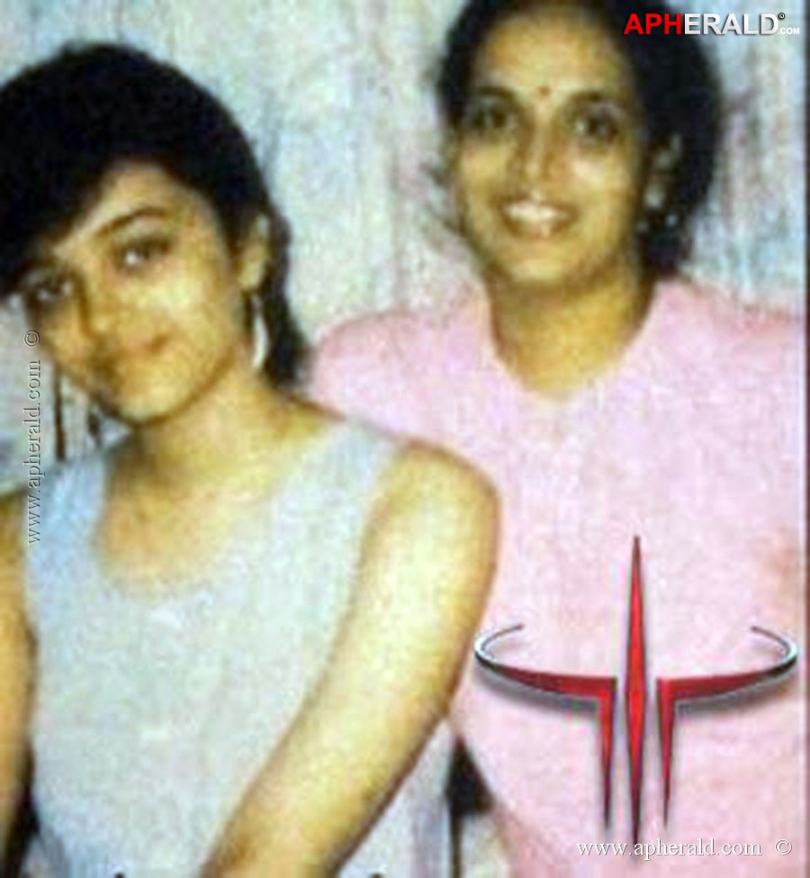 Aishwarya Rai Childhood Pics