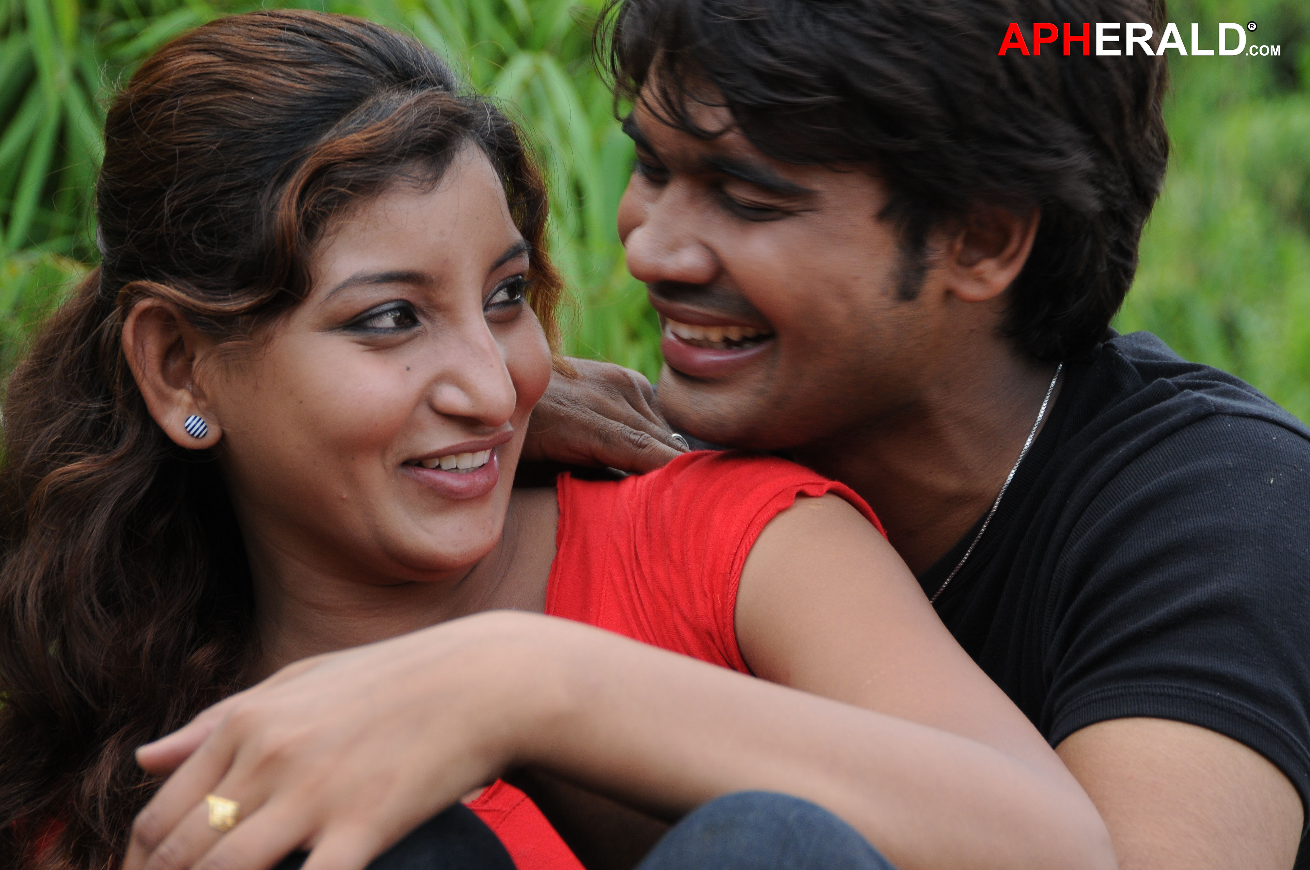 Alajadi Movie Stills