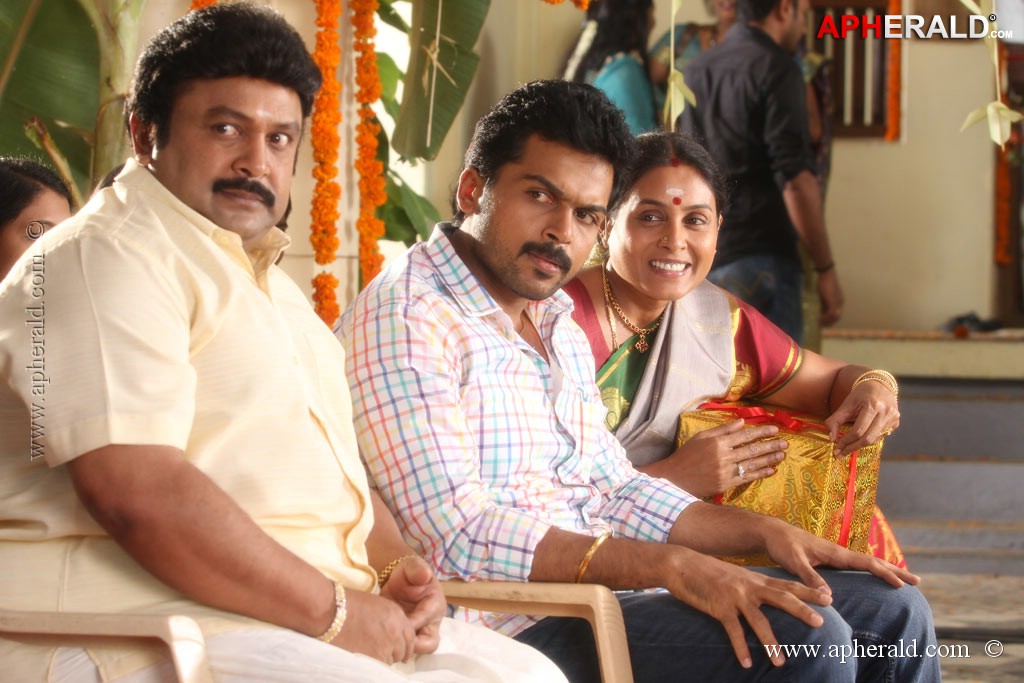 All In All Azhagu Raja New Movie Stills